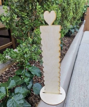 Ξύλινο σταντ για βραχιόλια με βάση