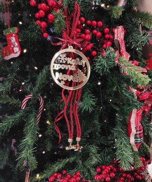 Γούρι με μπορντό κορδόνι και κορδέλες " Καλή χρονιά νονά" ή κείμενο της επιλογής σας