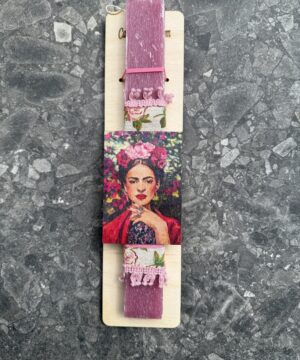 Λαμπάδα Frida Kahlo - φούξια μωβ με μαγνητάκι