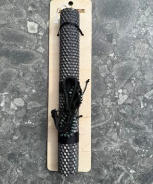 Λαμπάδα από μελισσοκέρι με δύο αντρικά βραχιόλια