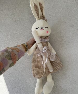 Alternative view of Λαμπάδα διακοσμημένη με λούτρινη κούκλα κουνελάκι 62 εκ