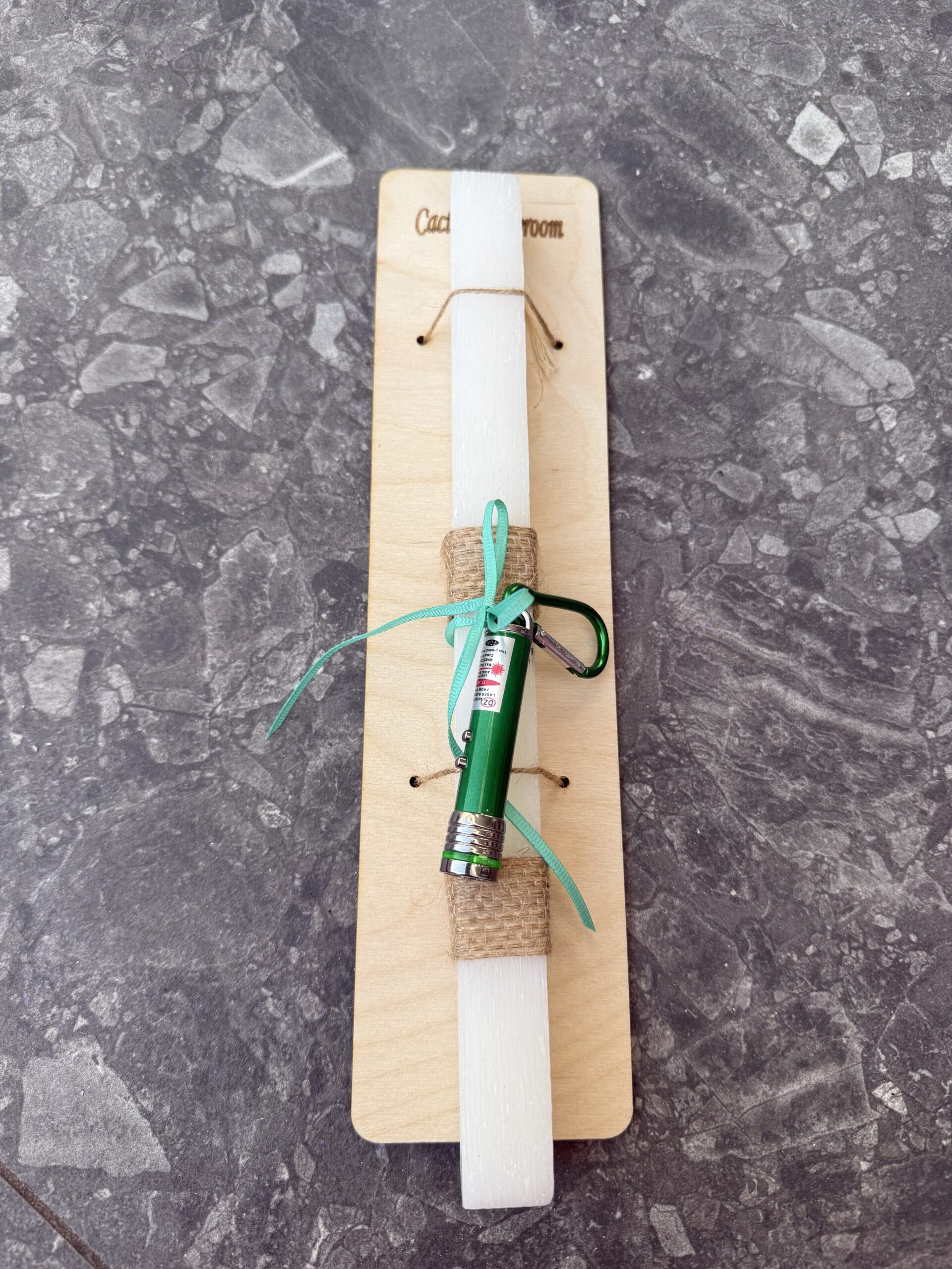 Λαμπάδα με λέιζερ - φακό