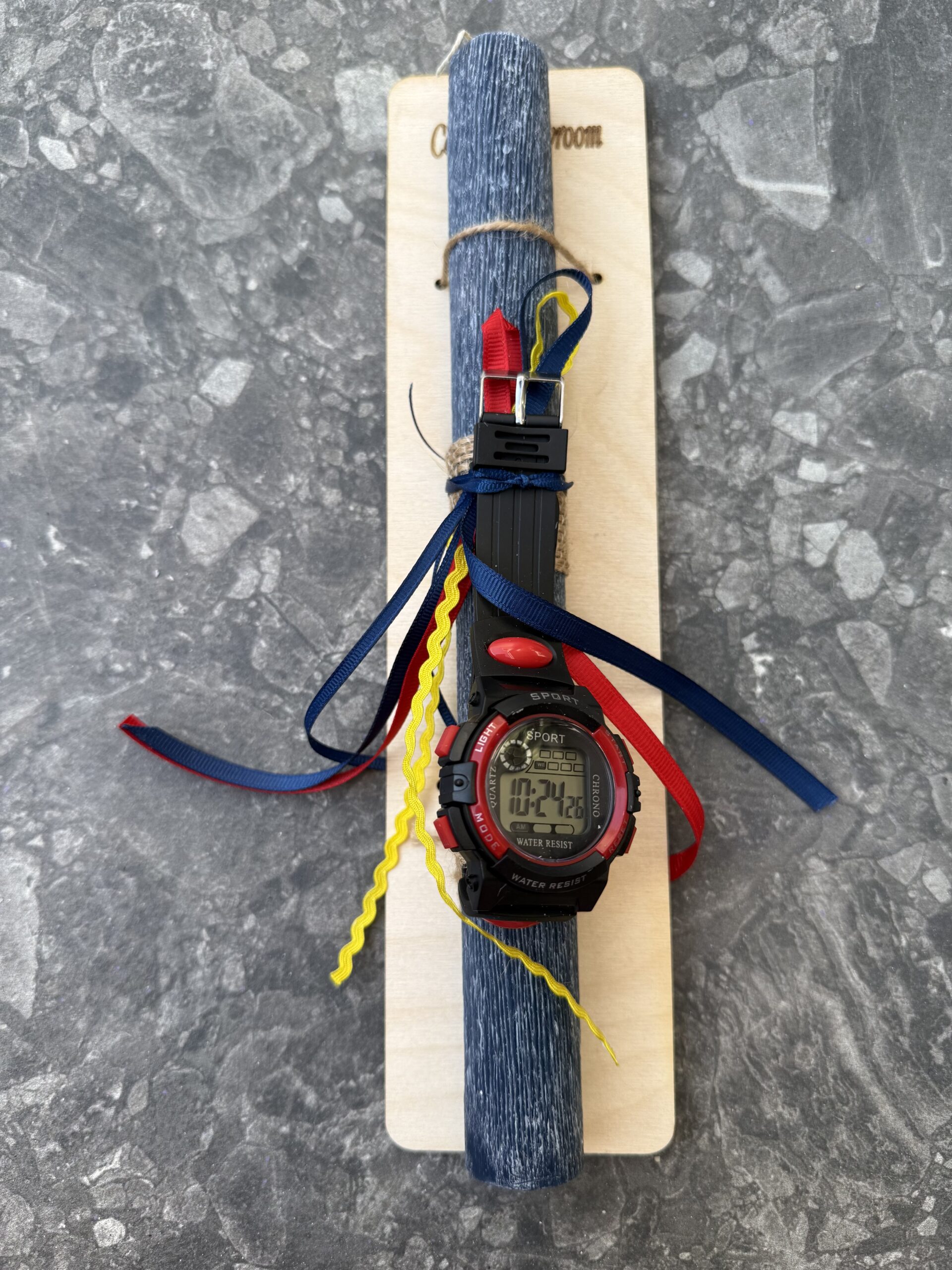 Λαμπάδα με ηλεκτρονικό ρολόι