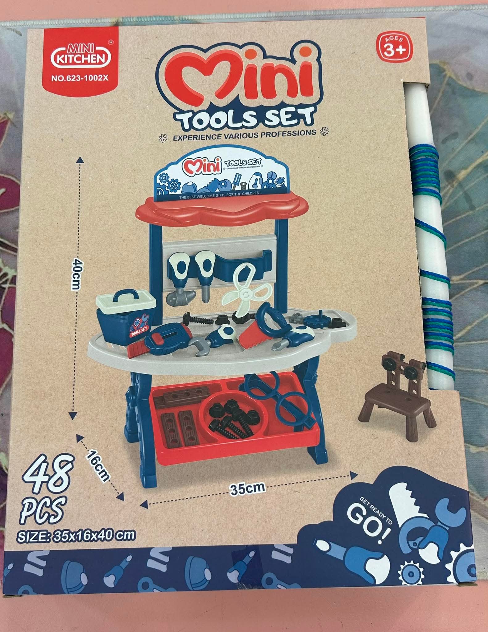 Λαμπάδα με μίνι εργαλειοθήκη